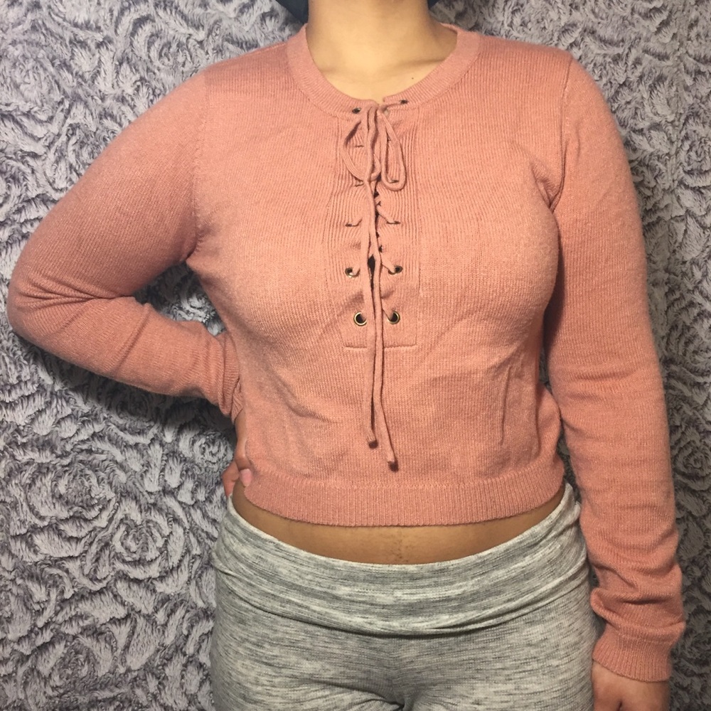 BRAND NEW salmon Forever21 sweater top 💕